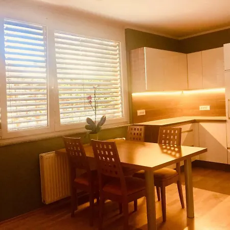 Spadeluks Apartma *